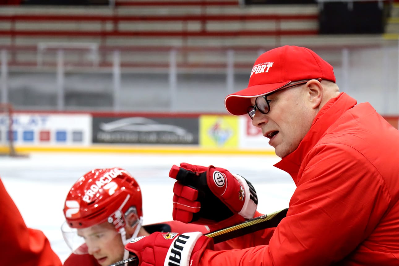 Risto Dufvasta tulee tänään neljäs 800 liigaottelun päävalmentaja.