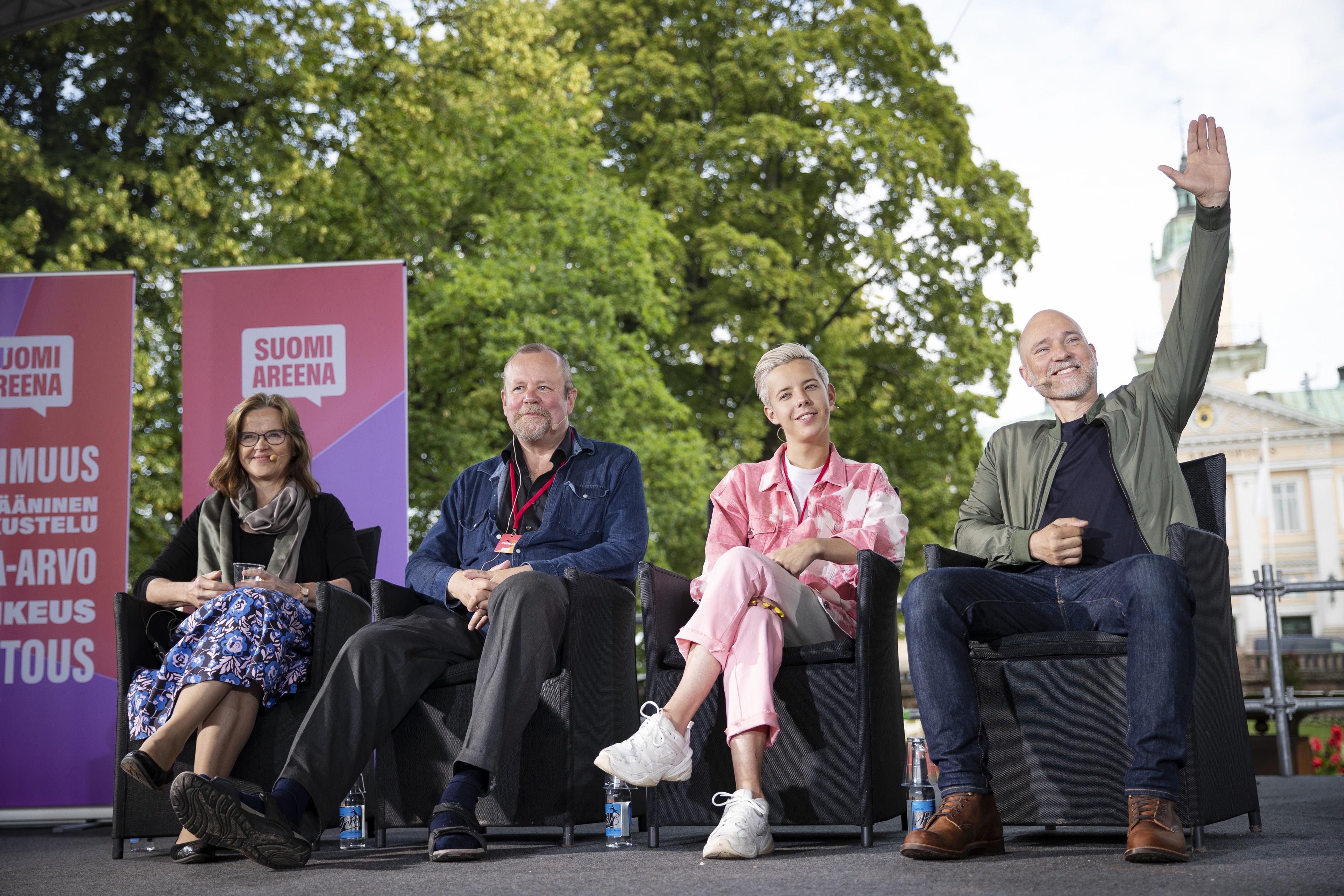 Päivi Nerg, Hannu Lauerma, Tuure Boelius ja Aku Louhimies pohtivat vihaa Suomi-Areena-keskustelussa.