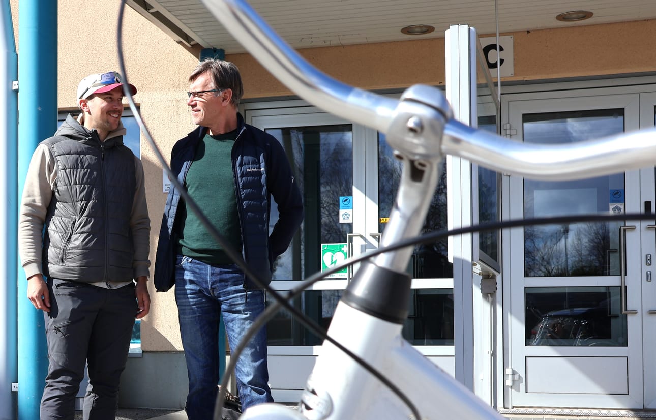 Filiph Johansson ja Anders Wahlberg juttelivat toukokuun pyöräilyviikon ohjelmasta. Pyöräilytempaus on samalla lähtölaukaus kuntoiluun näin kesän kynnyksellä.