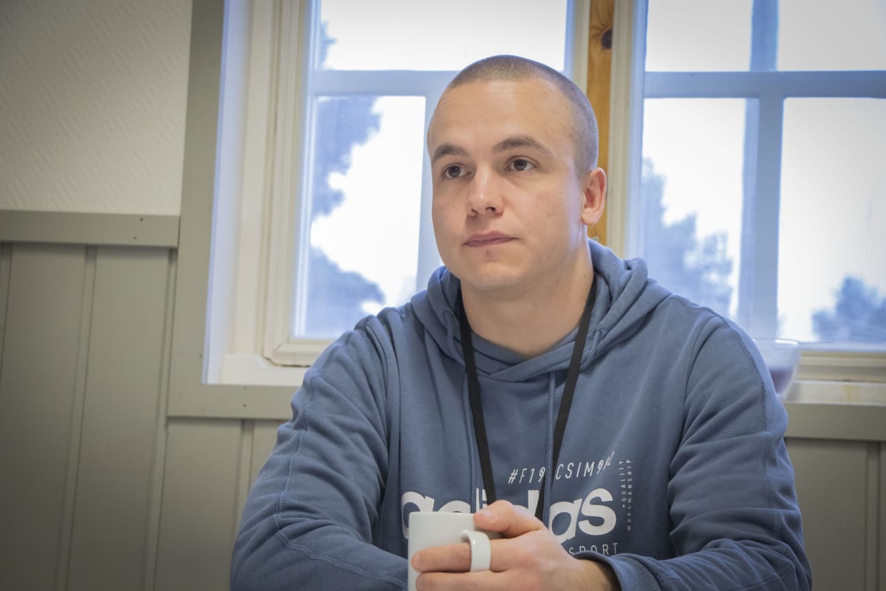 Tyrnävän vs. etsivä nuorisotyöntekijä Sebastian Savolainen on huolissaan korona-ajan vaikutuksista nuorten hyvinvointiin.