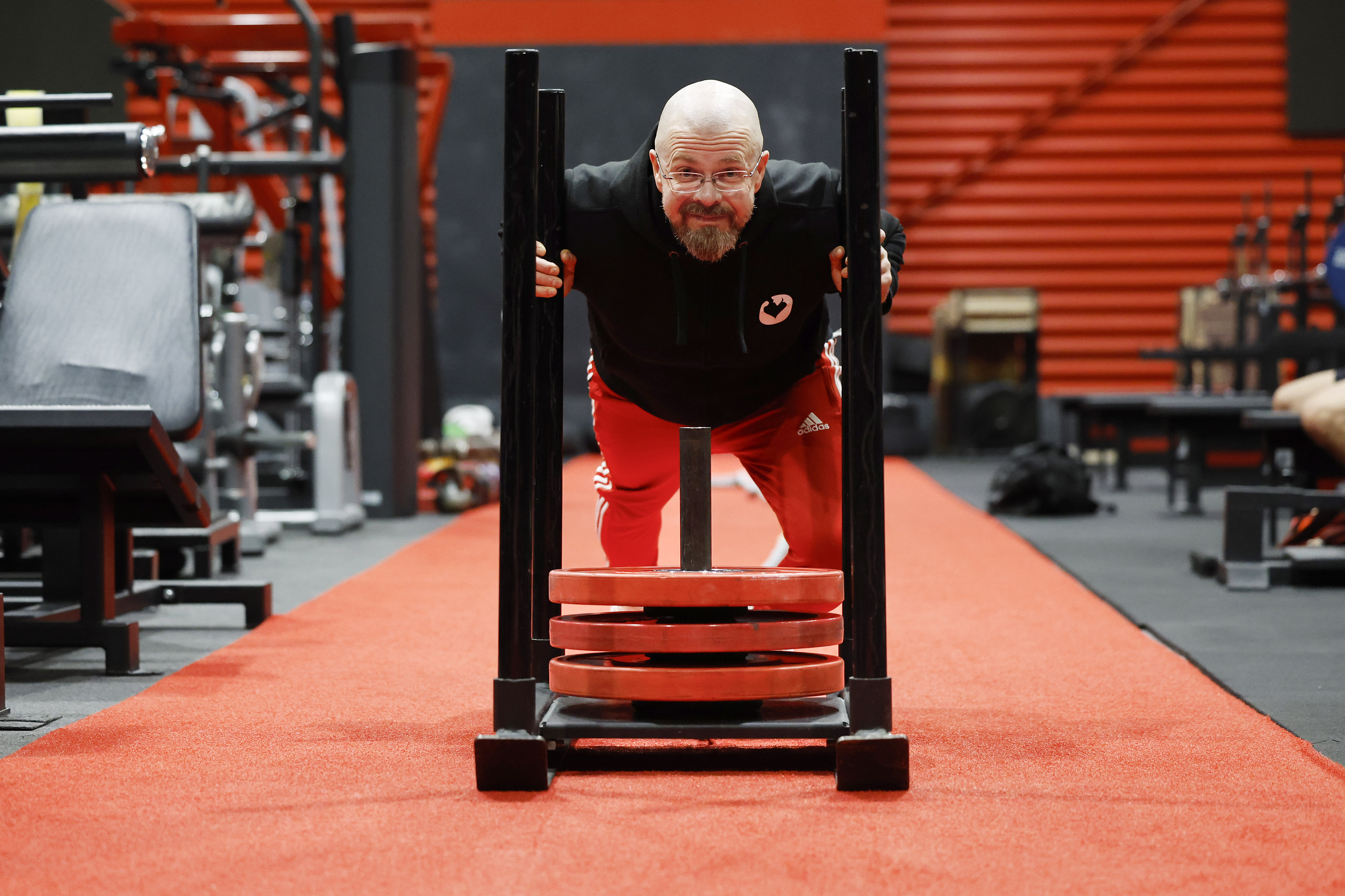 Hittilaji hyroxin makuun pääsee jo Oulun seudulla – Yrittäjät kertovat, miksi lajille vihittyä salia ei ole
