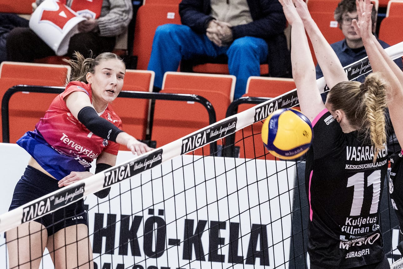 Arctic Volleyn Oona Rasinperän tehot (23/+14) olivat kohdallaan Nurmossa.