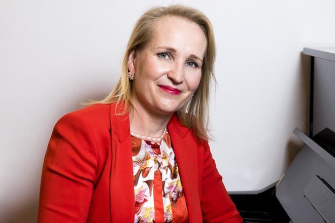 Ex-valtakunnansovittelija Minna Helle ei näe ongelmia nykyisessä yhden sovittelijan mallissa. Helle siirtyi kesken kauden Teknologiateollisuuden työmarkkinajohtajaksi viime keväänä. KUVA: Joel Maisalmi