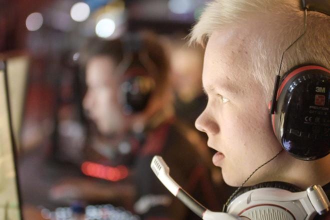 Jos odotukset Jere "sergej" Salon menestyksestä toteutuvat, Inside ENCE jää hyväksi aineistoksi, kun hänen urakehityksestään kerrotaan jossakin tulevaisuuden syvällisemmässä supertähtiohjelmassa. Nyt kohderyhmää on hankala hahmottaa.