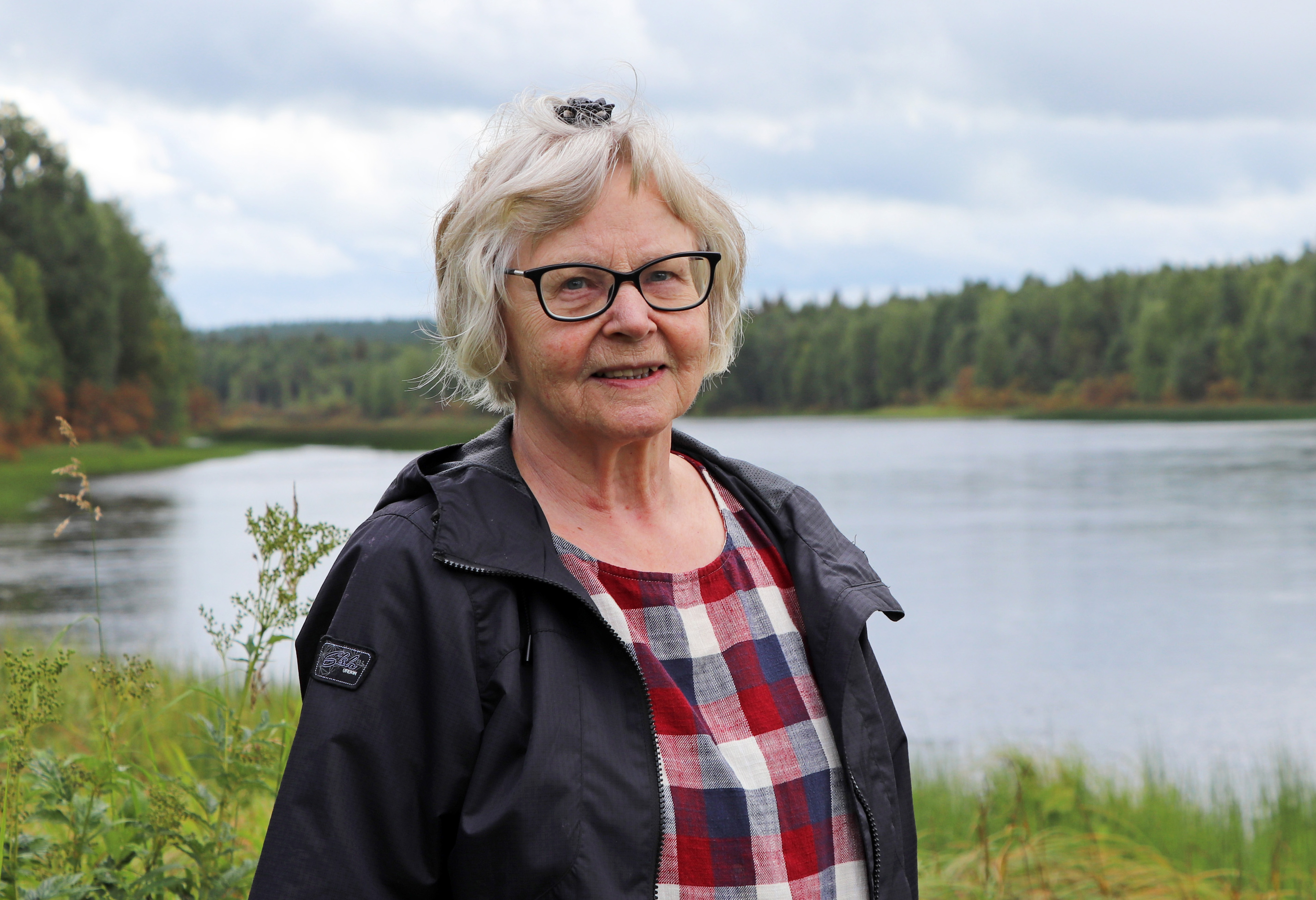 Elämää kotirintamalla -teos herättää tunteita – "Vaikeina aikoina naiset ovat olleet kantava voima"