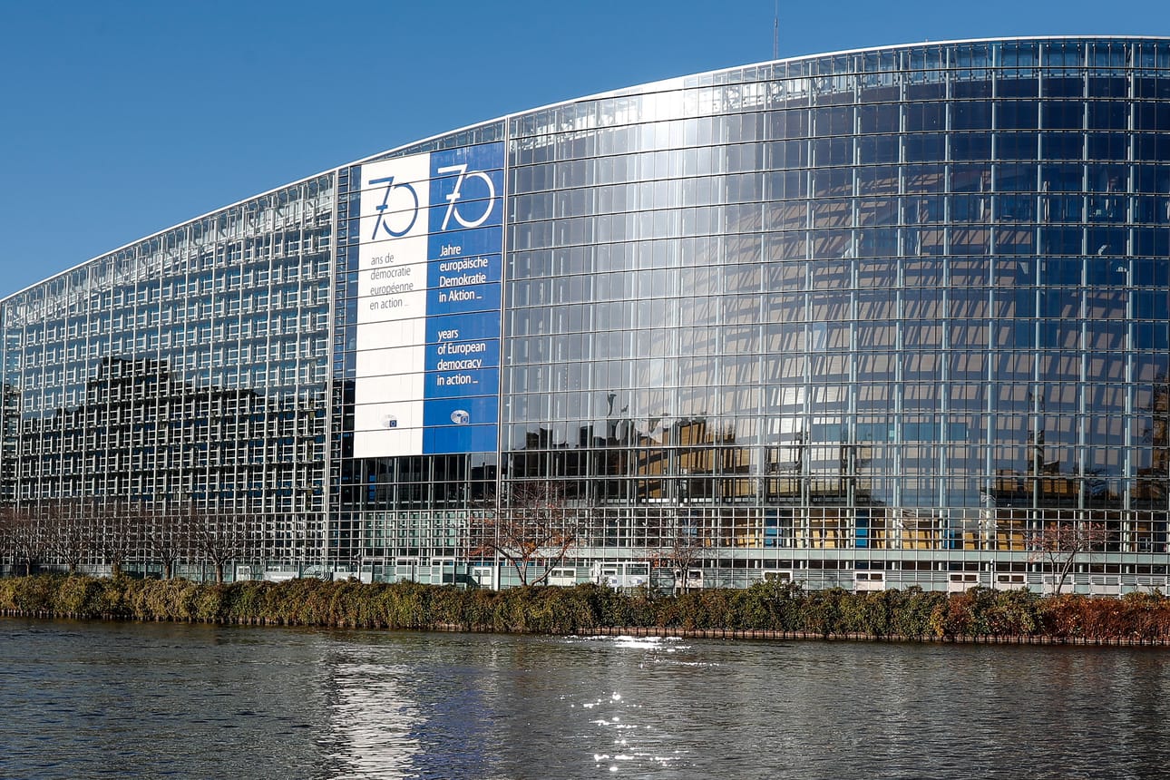 Euroopan parlamentti äänesti asiasta tiistaina. Kuvassa parlamentin Strasbourgin rakennus.