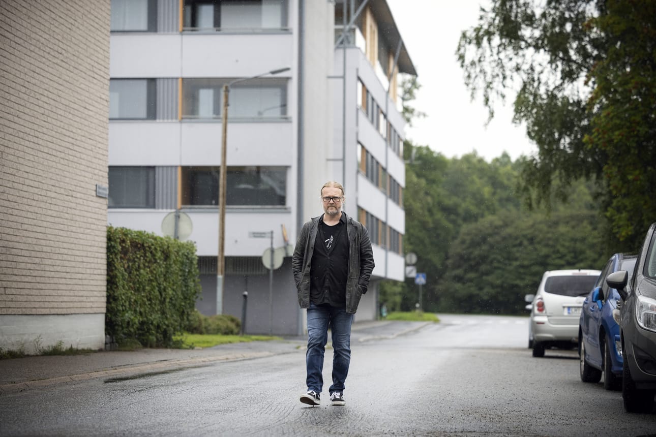 Lapsuuden kasvuympäristö vetää Marko Hautalaa puoleensa. – Huomasin, että kävelyreissuni suuntautuvat monesti Suvilahteen ja tietyt paikat täällä tulevat usein mieleeni. Mutta nyt tuntuu, että se on paketissa. En välttämättä aio enää näille nurkille kirjoittaa, Hautala sanoo.