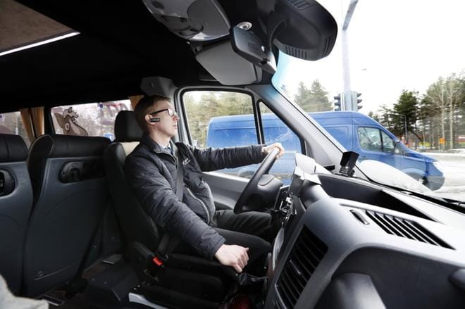 Mika Karjalaisen mukaan Kyyti-palvelun käyttäjät ovat antaneet positiivista palautetta edullisista hinnoista. Kuva: Jukka Leinonen
