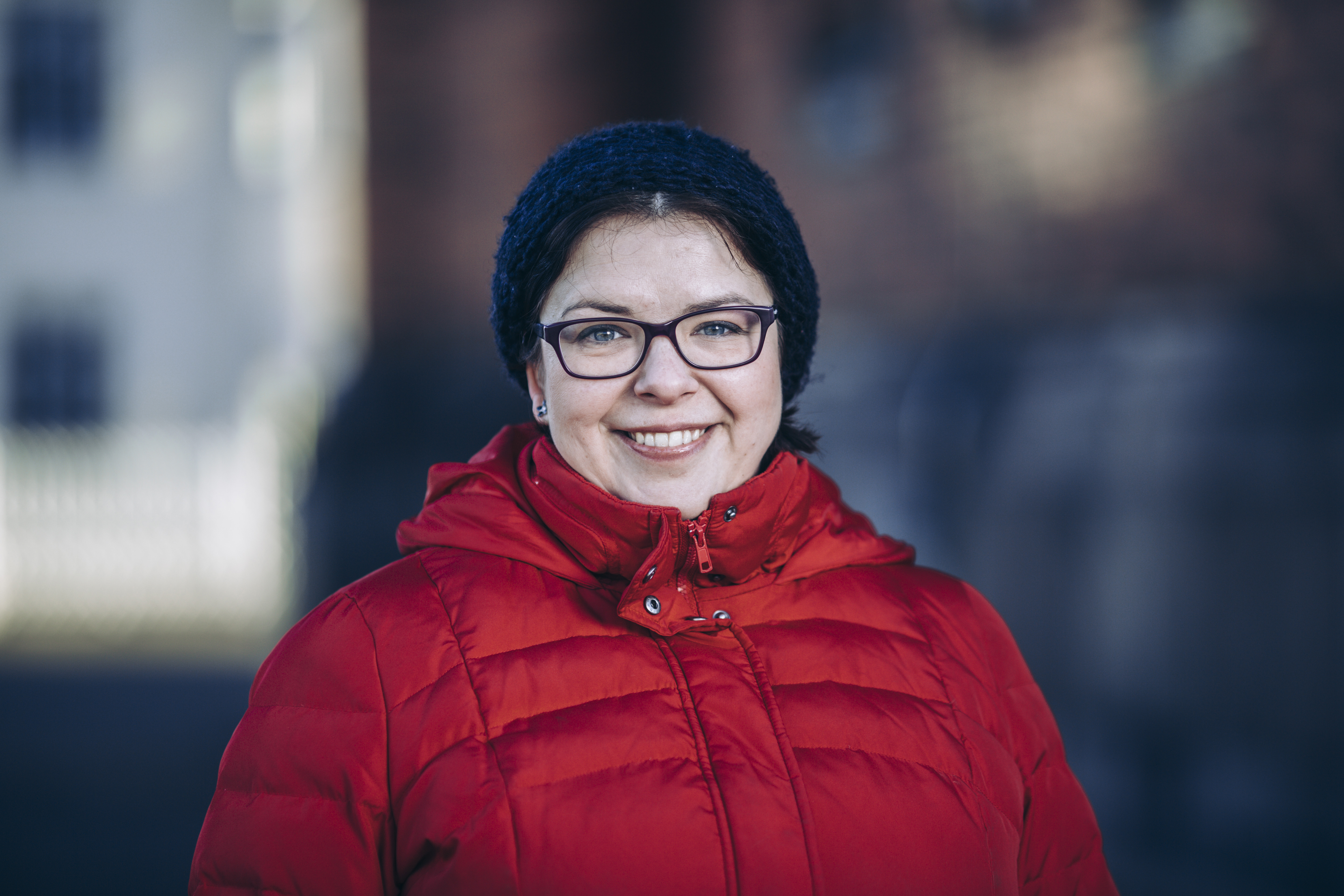 Elena Gorschkow-Saloranta, 39, käy aktiivisesti Helsingin ortodoksisen seurakunnan Uspenskin katedraalissa. Gorschkow-Saloranta on toiminut ortodoksisen kirkon eri elimissä.