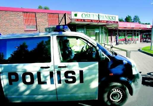 Pankkiryöstäjä yritti saada rahaa ensin Kaukovainiolta ja sitten Kastellista.