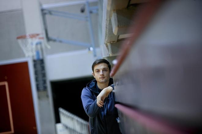 Kobrien tehopelaaja Justin Pierce viihtyy hyvin Lapualla ja uskoo voivansa tulevaisuudessa ponnistaa Korisliigasta yhä kovempiin sarjoihin. KUVA: JAAKKO ELENIUS