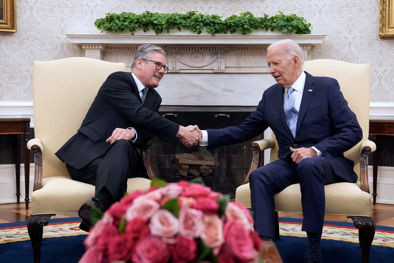 USA:n presidentin Joe Bidenin ja Britannian pääministerin Keir Starmerin tapaamisessa ei saatu lopullista päätöstä luvalle ohjusten käyttämisestä Venäjän maaperällä. LEHTIKUVA / AFP