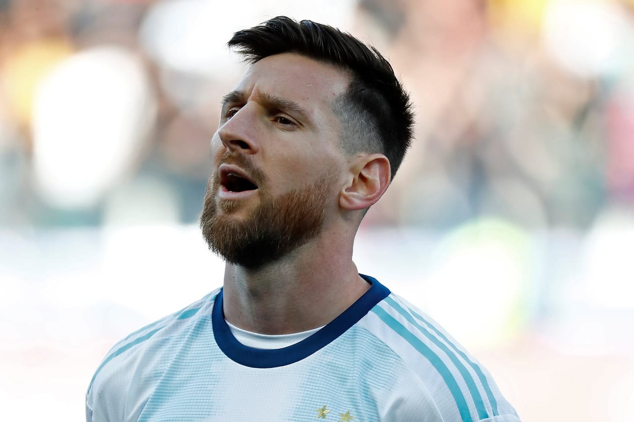 Lionel Messi syytti tuomareita kisaisäntien suosimisesta Copa Americassa.