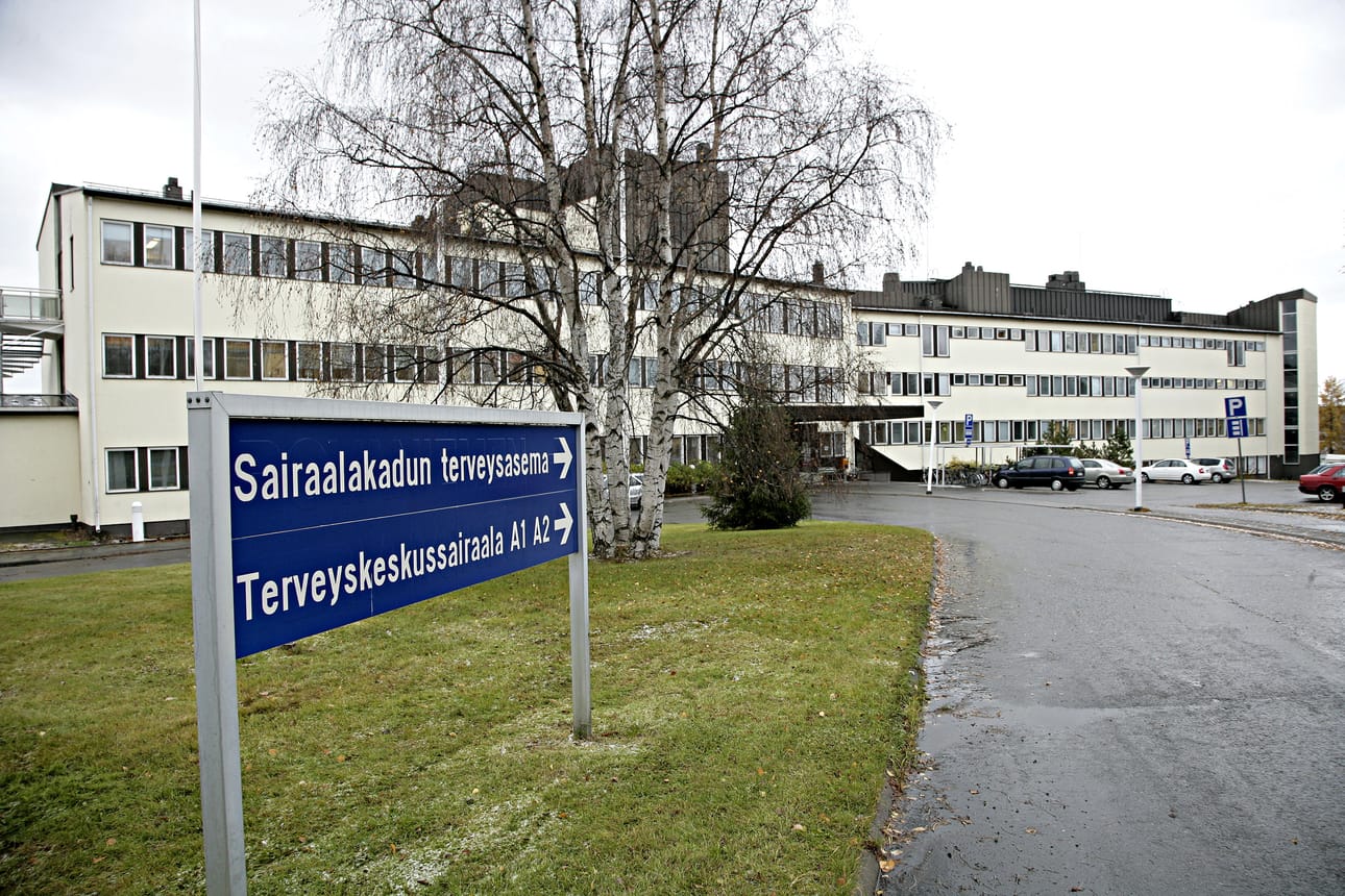 Hallituksen suunnitelmien mukaan sosiaali- ja terveyspalveluissa käytetyt kiinteistöt jäävät edelleen kuntien omaisuudeksi.