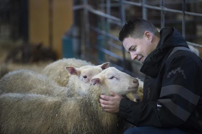 Christoffer Ingo (r.) aikoo esittää valtuuston kokouksessa 2. huhtikuuta, että kuntaliitosasia otettaisiin valtuuston käsittelyyn, vaikka kunnanhallitus palautti sen uudelleenvalmisteluun. Arkistokuva: Minna Antila