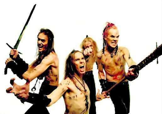 Soturimetallia suomeksi. Teräsbetoni lämmittelee Twisted Sisteriä ensi sunnuntaina Club Teatriassa Oulussa. Ensi viikon perjantaina hevisonnit mölyävät Utajärven nuorisotalolla.