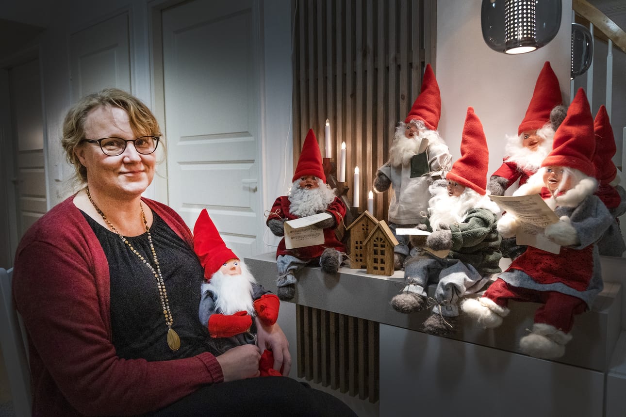 Taina Paanasen sydämessä on tontuilla erityinen paikka. Käsityöihmisenä hän opetteli itse tekemään näitä joulun rakastettuja hahmoja.