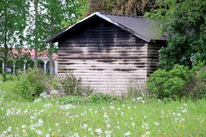Pelastuslaitoksen yksiköt saivat hälytyksen kohteeseen viime perjantaina iltakahdeksan jälkeen.