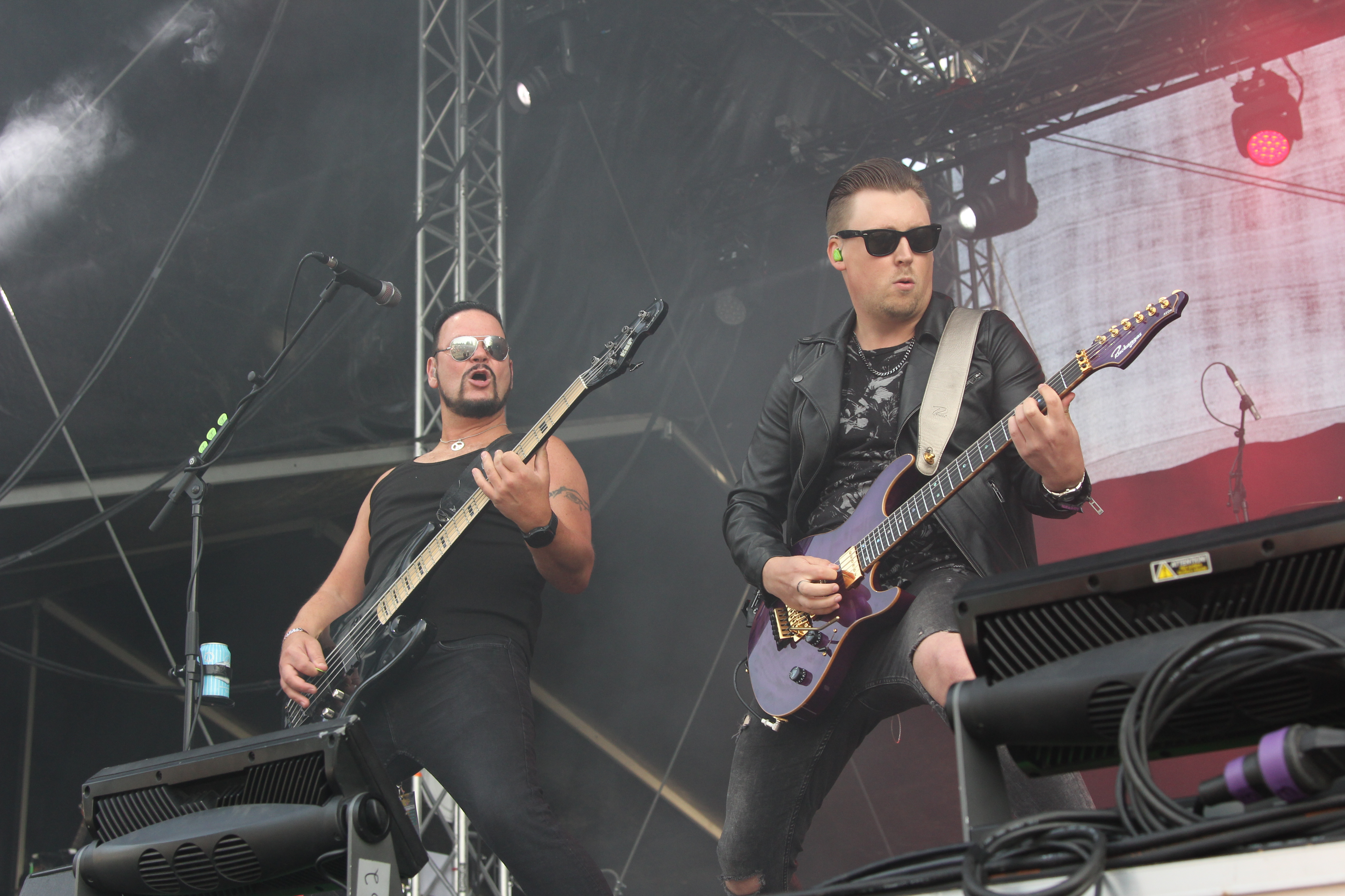 Brother Firetribe tarjoili festivaalin raskaampaa osastoa.