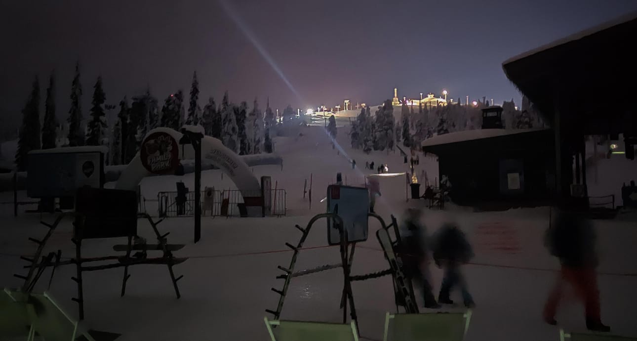 Itä-Ruka pimeni maanantai-iltana.