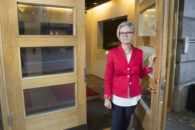 Vuokko Piekkala aloitti valtakunnansovittelijana elokuussa. Aiemmin hän työskenteli Kirkkohallituksen (Kirkon työmarkkinalaitos) työmarkkinajohtajana ja kirkkoneuvoksena. KUVA: Mauri Ratilainen