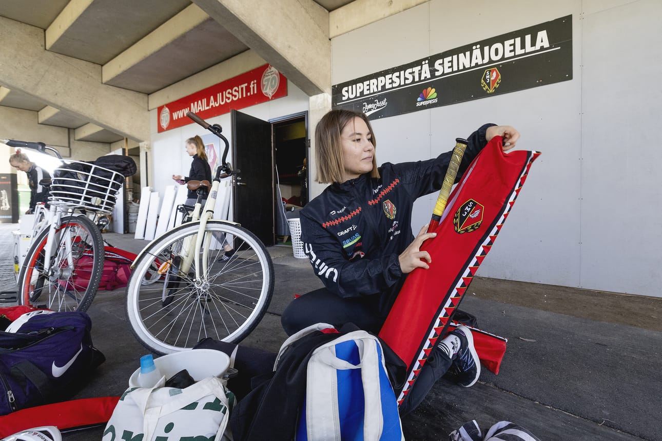 Tampereelta Jussittariin siirtynyt Emma Sallinen haluaa monipuolistaa pelaamistaan tällä kaudella.