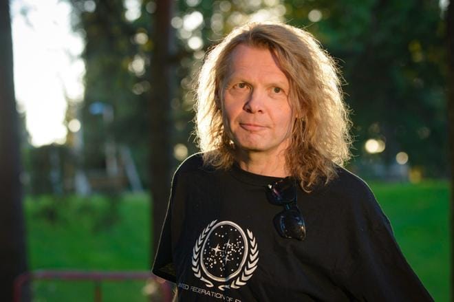 Kuortaneella varttunut puhallinsäveltäjä Jukka Viitasaari on pokannut 2000-luvun alusta lähtien kuusitoista palkintoa kansainvälisistä sävellyskilpailuista. Menestyminen kilpailuissa on tärkeää myös siksi, että näkyvyys poikii säveltäjälle tilaustöitä. KUVA: JANNE KAAKINEN