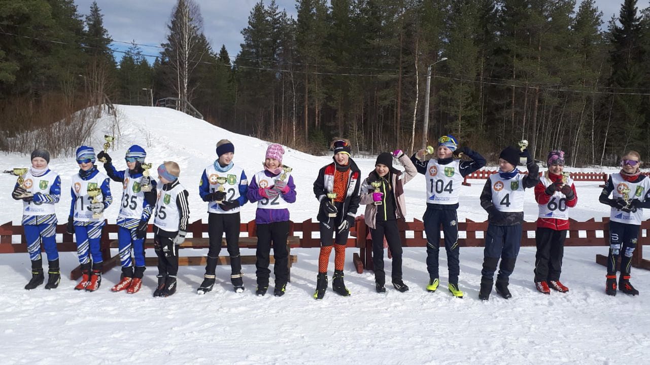 Hiihtointoa on Oulaisissa, mistä koululiikuntavastaava Sami Eskola on mielissään.