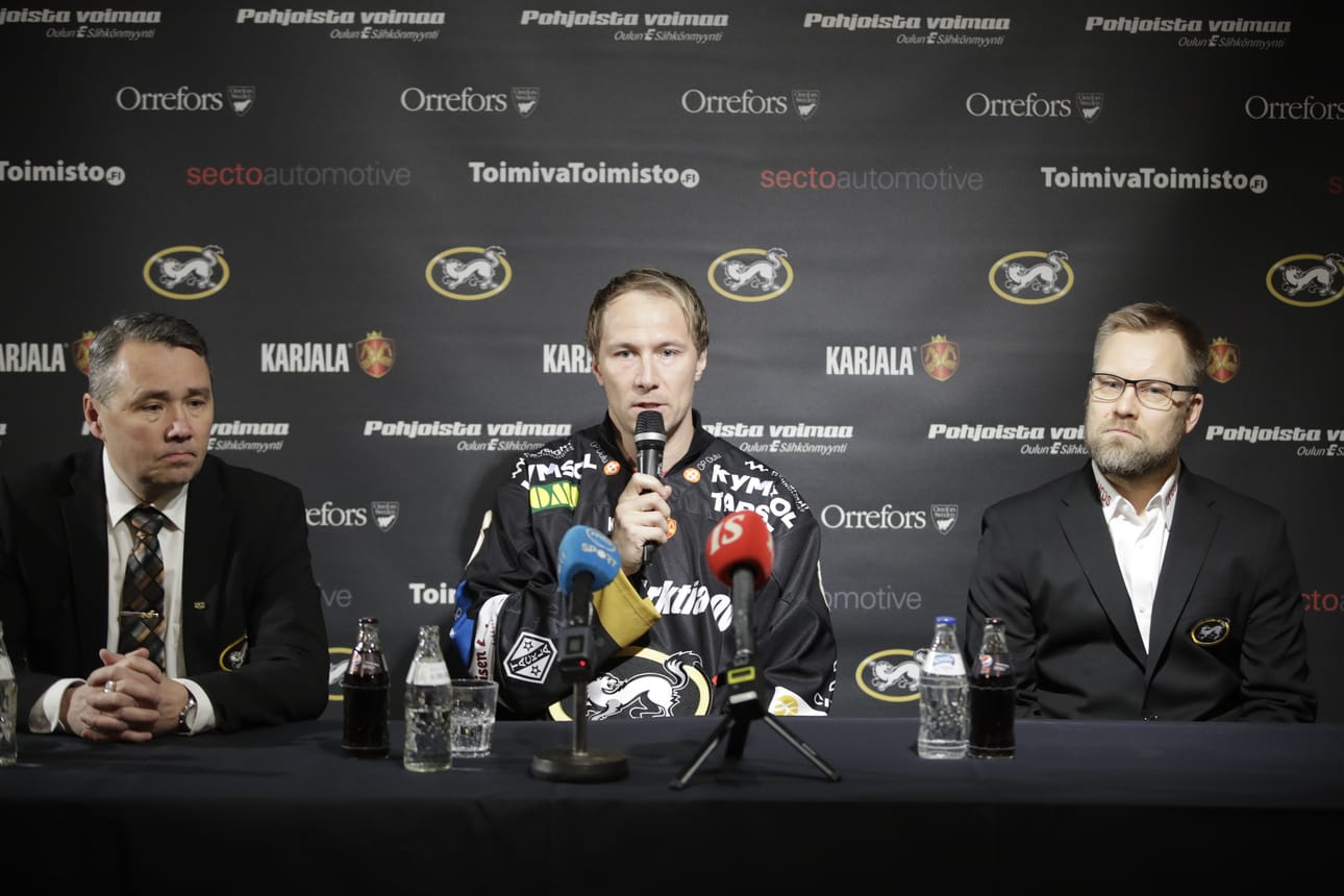 Jussi Jokinen esittäytyi medialle sunnuntai-iltana Raksilan jäähallissa järjestetyssä tiedotustilaisuudessa.