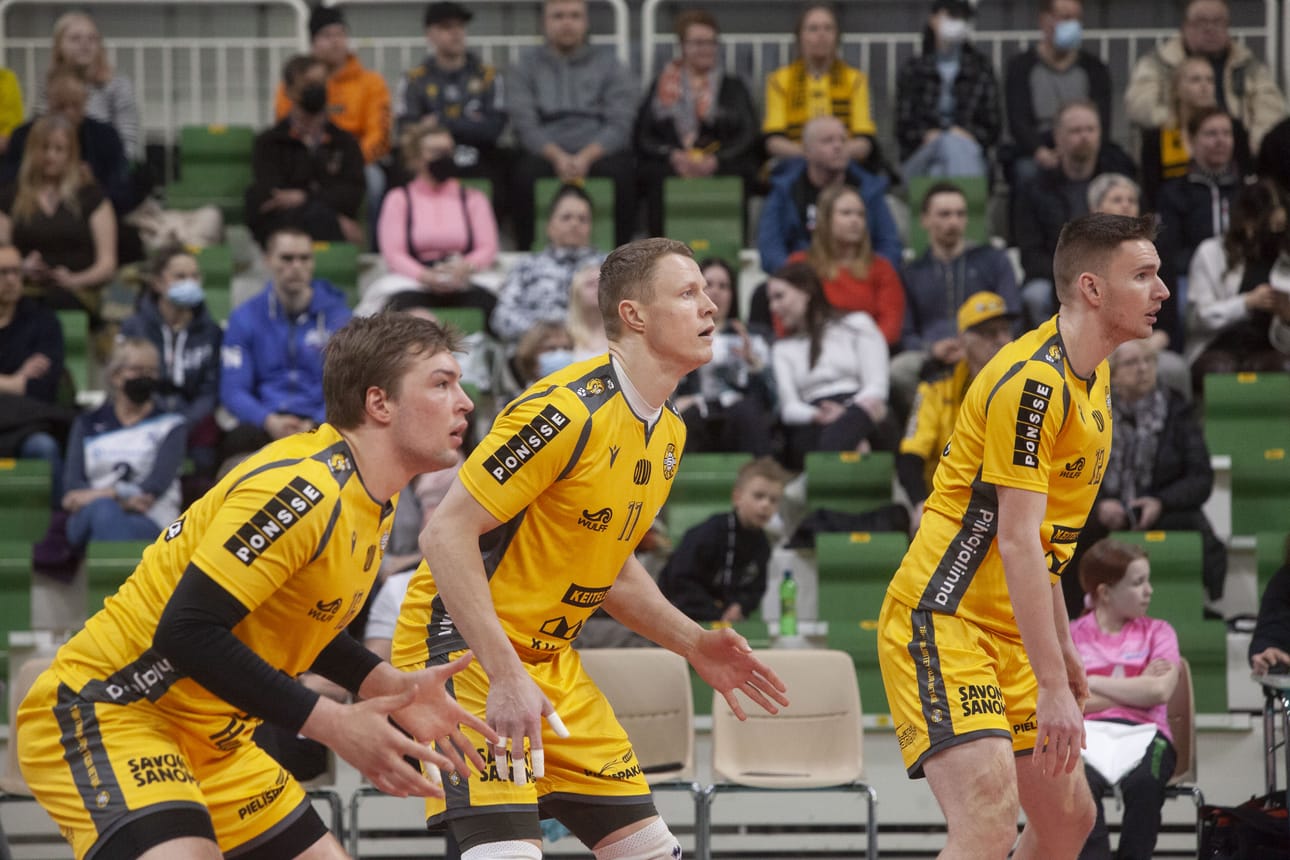 Savo Volley eteni välieriin voittamalla kotikentällä Vantaa Ducksin.