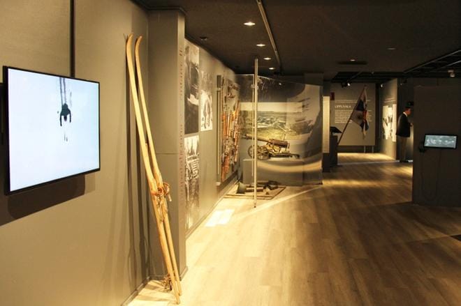 Suomen Jääkärimuseoon Kortesjärvelle pääsee ensi viikon tiistaina seuraamaan, miten kansanedustaja Kurvinen selviää työharjoittelussa.