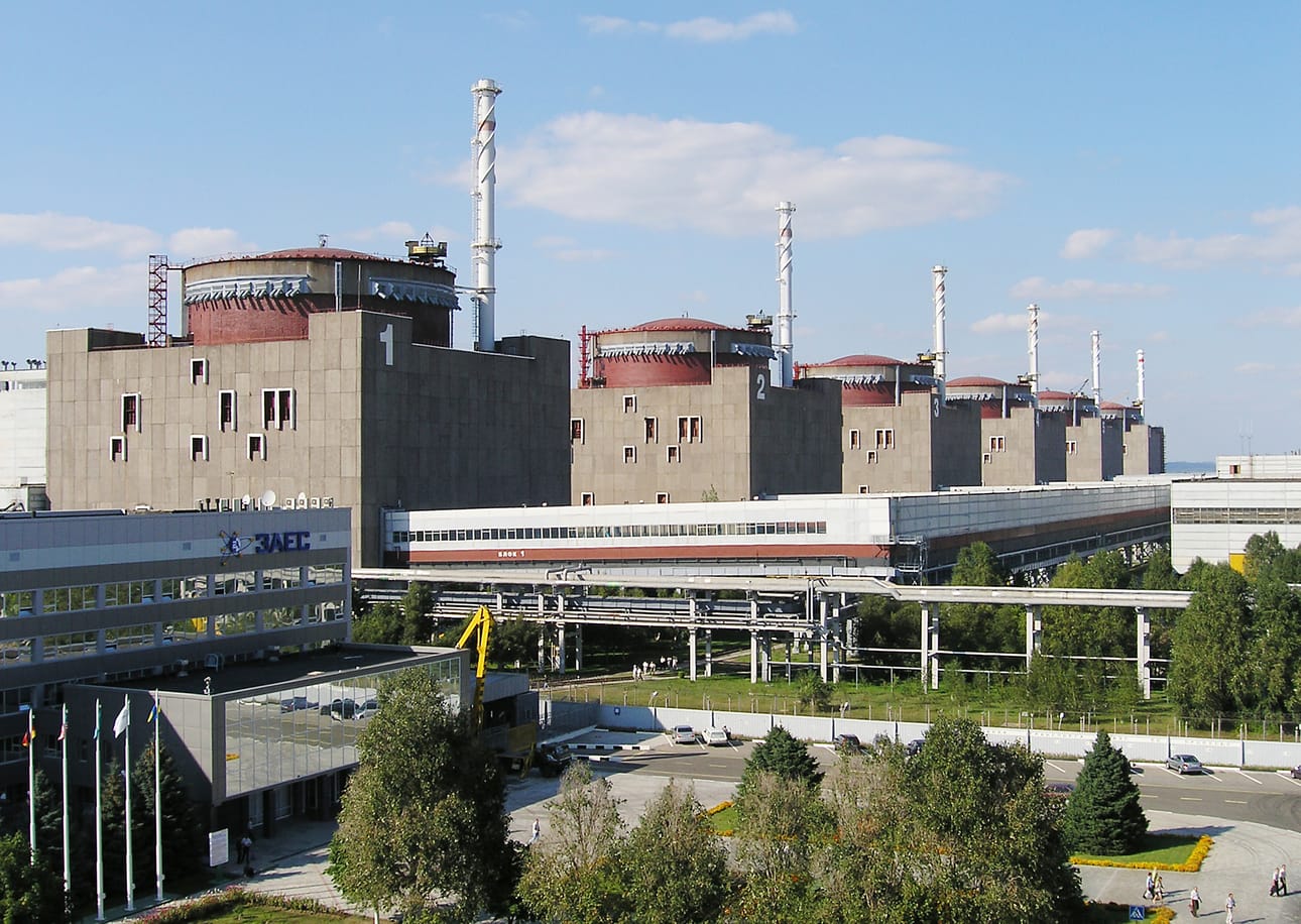 Ukrainan eteläosassa sijaitseva Zaporižžjan ydinvoimala on kuudella reaktorillaan Euroopan suurin. Voimala on mediatietojen perusteella Venäjän miehittämällä alueella.