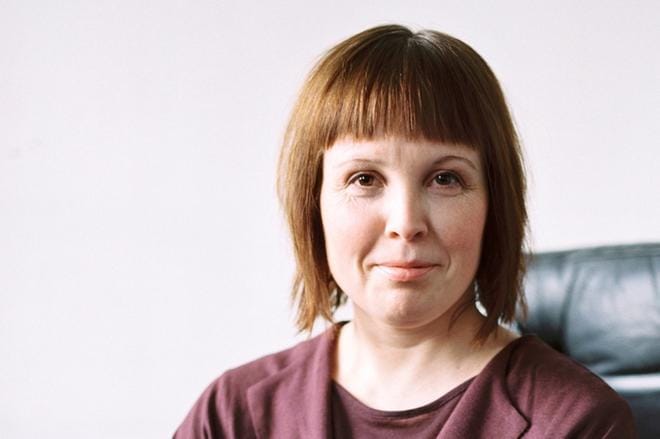 Karin Erlandsson tulee helmikuun lopulla kouluvierailuille Pietarsaareen, Uuteenkarlepyyhyn ja Kruunupyyhyn. KUVA: EMILIA BERGMARK-JIMENEZ