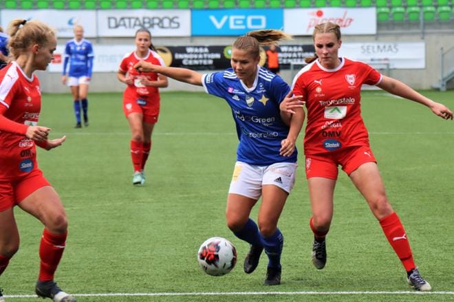 Fanny Forss viimeisteli kauden kuudennen maalinsa. KUVA: PETRI HEIKKINEN
