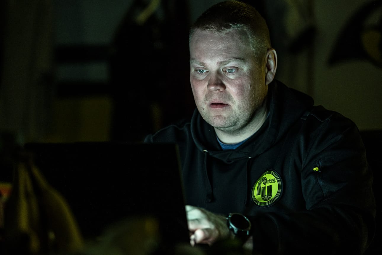 PattUn pelinjohtaja Perttu Westersund tutki videoita heti maanantaiaamusta lähtien.