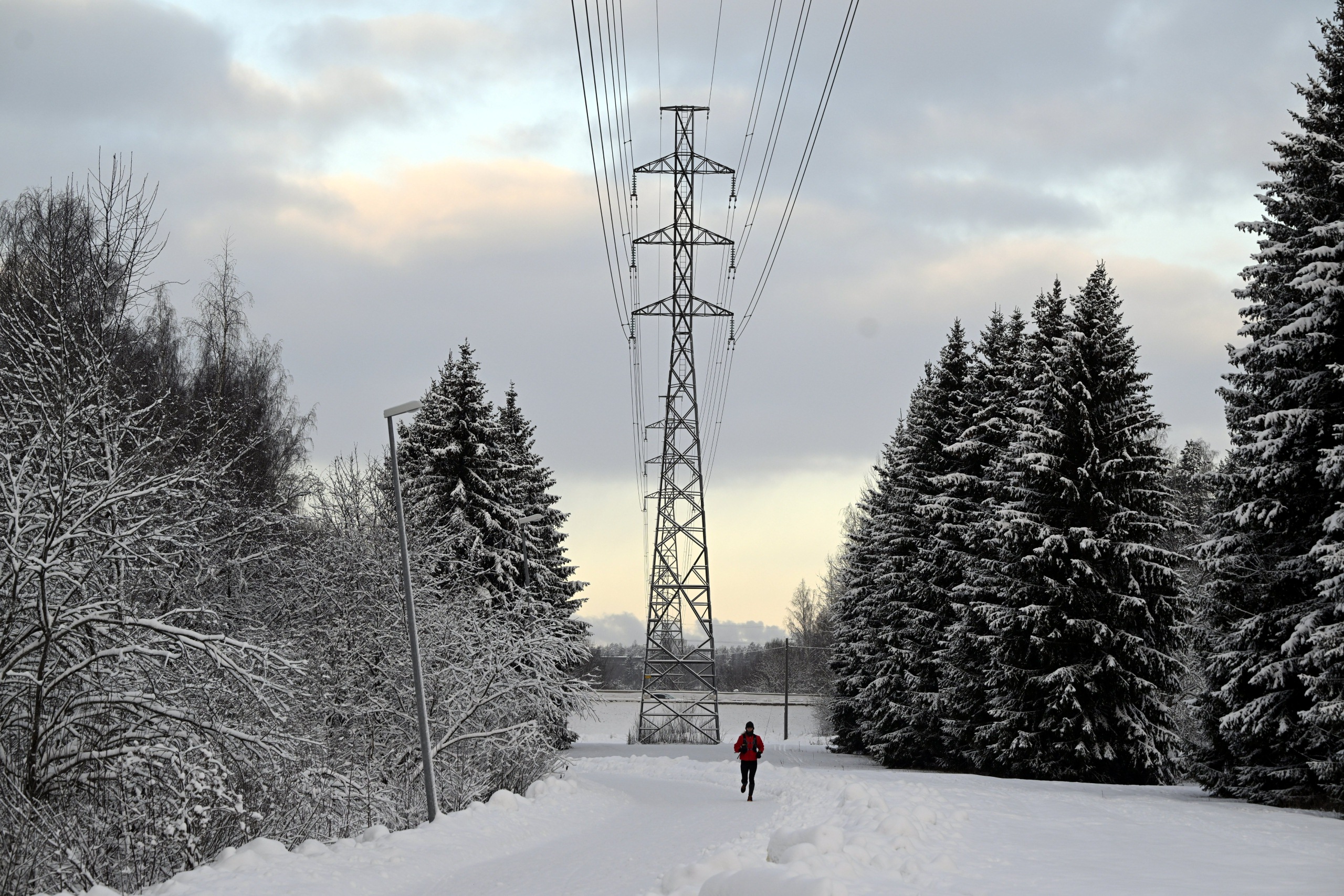 Energiatekniikan professori: Tämä teknologia olisi voinut auttaa sähkön huippuhinnoissa