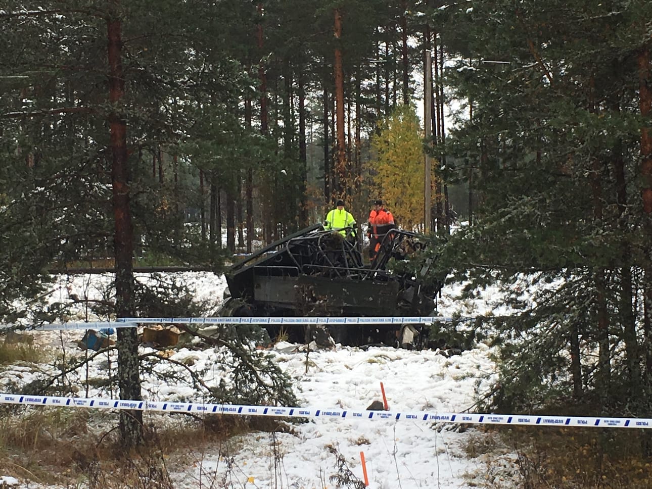 Puolustusvoimien Masi-ajoneuvo törmäsi junaan Raaseporissa vuonna 2017.
