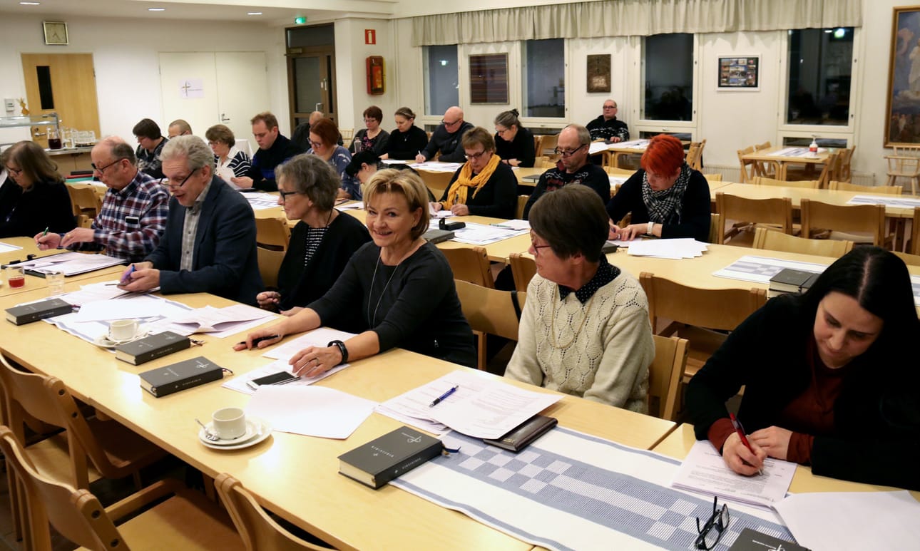Nykyinen kirkkovaltuusto piti ensimmäisen kokouksensa tammikuussa 2019 Kauhavan seurakuntakodilla. Sen seuraaja aloittaa ensi vuoden alussa.