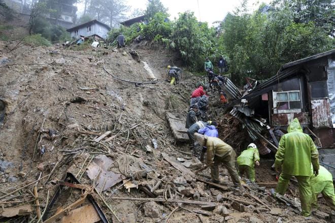 Filippiineillä hirmumyrsky Mangkhut aiheutti muun muassa maanvyörymiä. Eloonjääneitä etsittiin Baguiossa. Kuva: EPA