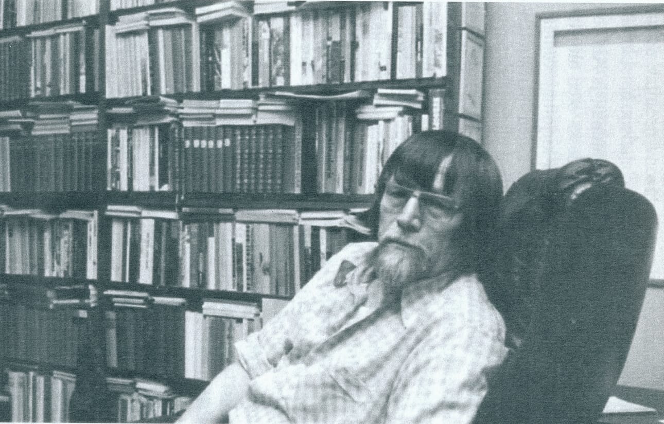 Kalle kotonaan Turun Rauhankadulla 1980-luvun puolivälissä. (Kuva Harri Kumpulaisen kokoelmat)