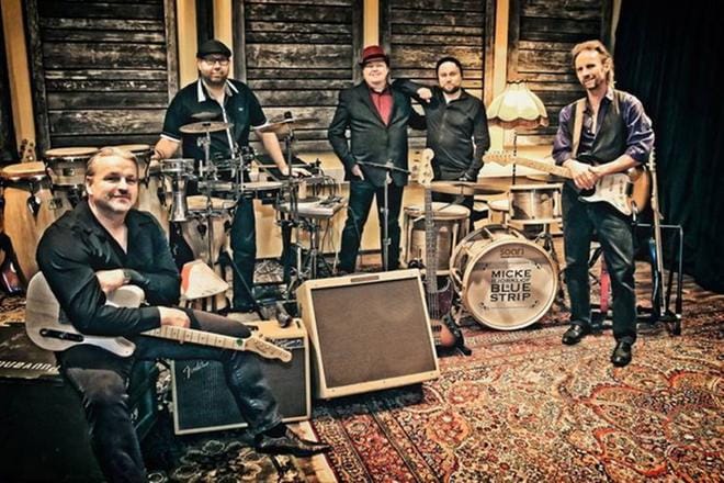 Micke Björklöfiltä (vas.), Timo Roiko-Jokelalta, Seppo Nuolikoskelta, Teemu Vuorelalta ja Lefty Leppäseltä tulee livelevy huhtikuussa. KUVA: JARMO VAINIONPÄÄ