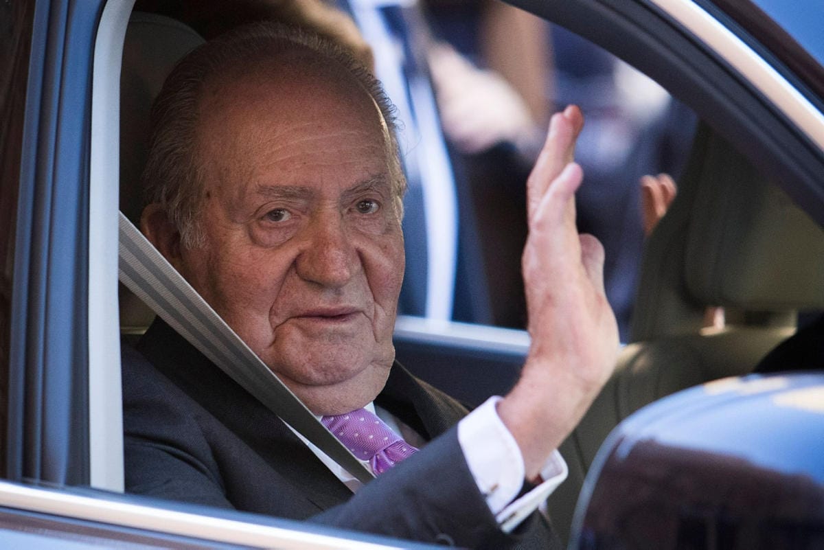 Juan Carlos (kuvassa) luopui Espanjan kruunusta poikansa Felipen hyväksi vuonna 2014. Kuva on vuodelta 2018. LEHTIKUVA / AFP