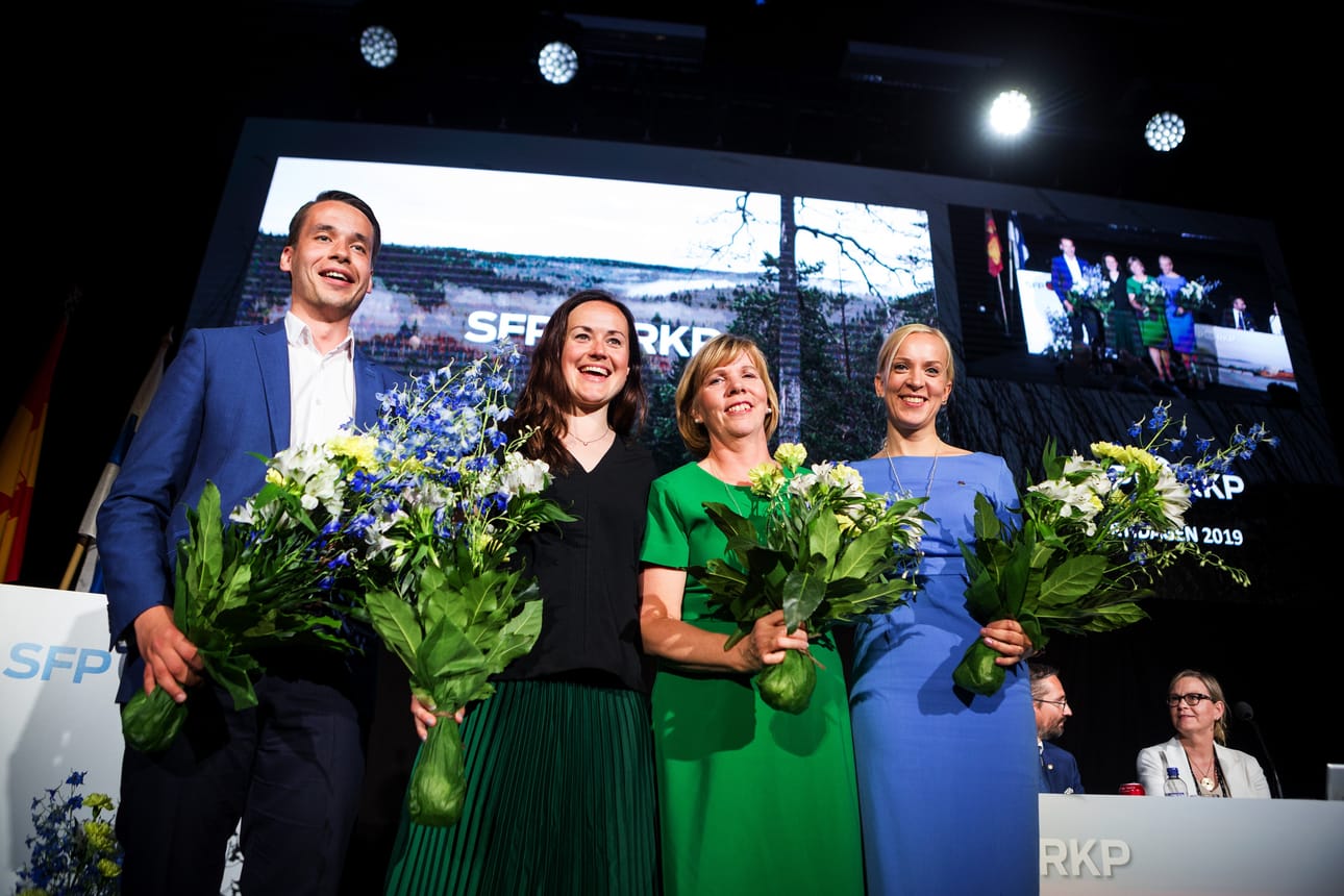Vasemmalta Henrik Wickström, Silja Borgarsdottir Sandelin, Anna-Maja Henriksson ja Sandra Bergqvist muodostavat rkp:n uuden puheenjohtajiston.