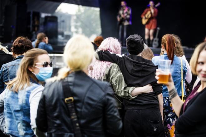 Perjantailta putoaa pois Erika Vikman ja lauantailta Amaranthe. Arkistokuva: Krista Luoma.