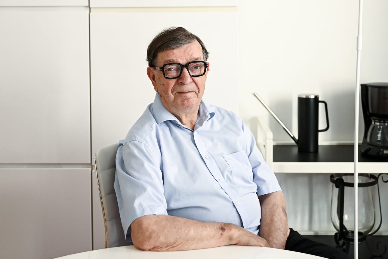 Paavo Väyrynen jättäytyi pois puoluepolitiikasta vuonna 2023. Nyt hän kirjoittaa henkilökohtaista blogiaan.
