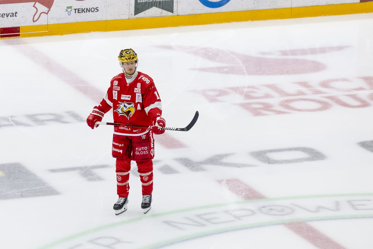 Sportin ruotsalaishyökkääjä Simon Hjalmarsson on sivussa arviolta kuusi viikkoa. Arkistokuva.