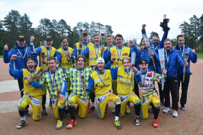 Alajärven Kitron pesisstadionilla lauantaina 21. syyskuuta pelattu SM-pronssiottelu Hyvinkään Tahkoa vastaan päättyi Ankkurien puhtaaseen voittoon lukemin 2-0 (3-0, 4-2). KUVA: MARKKU TURPELA