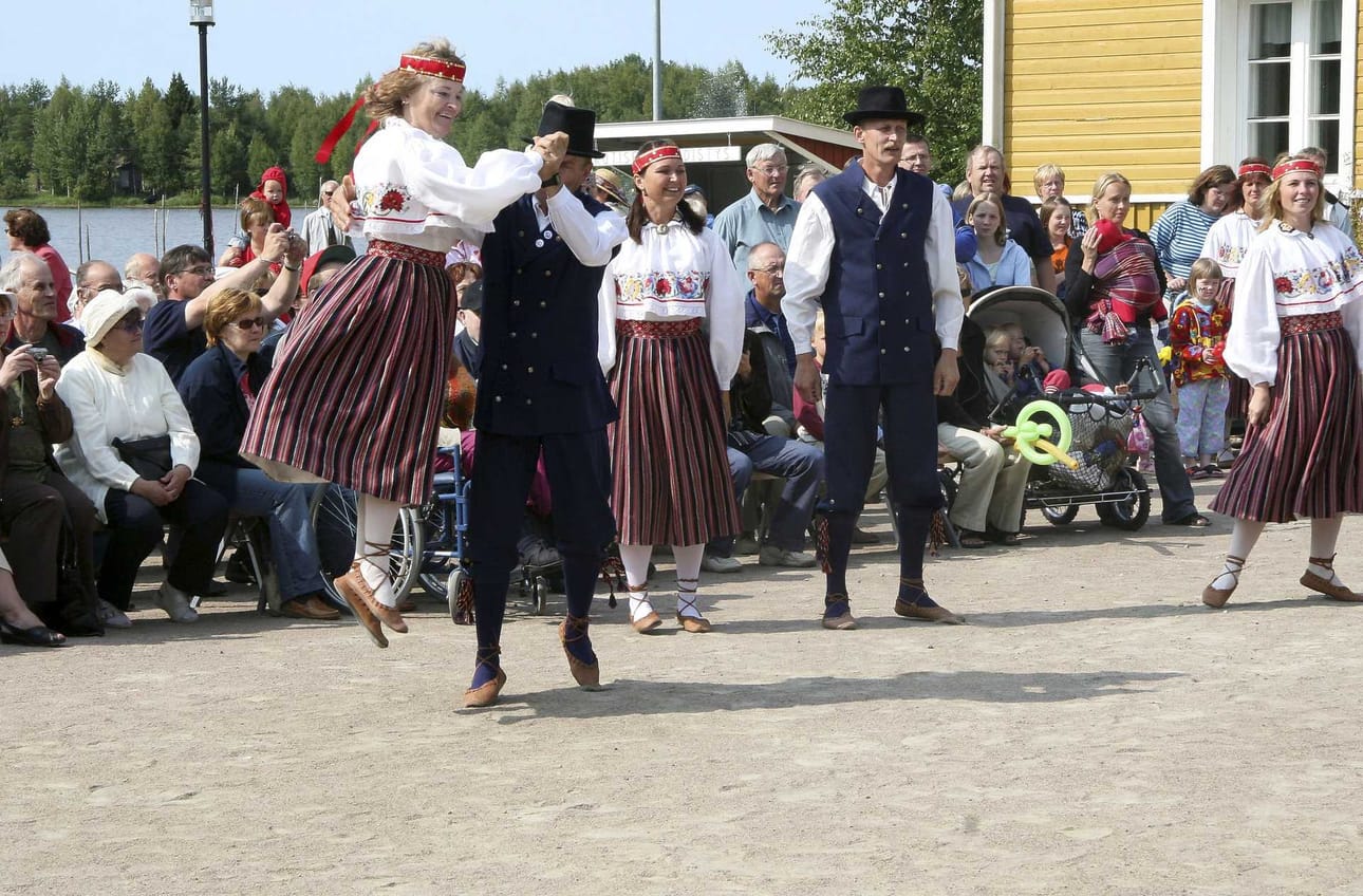 Tällaista menoa oli Vesihelmiviikolla vuonna 2006.