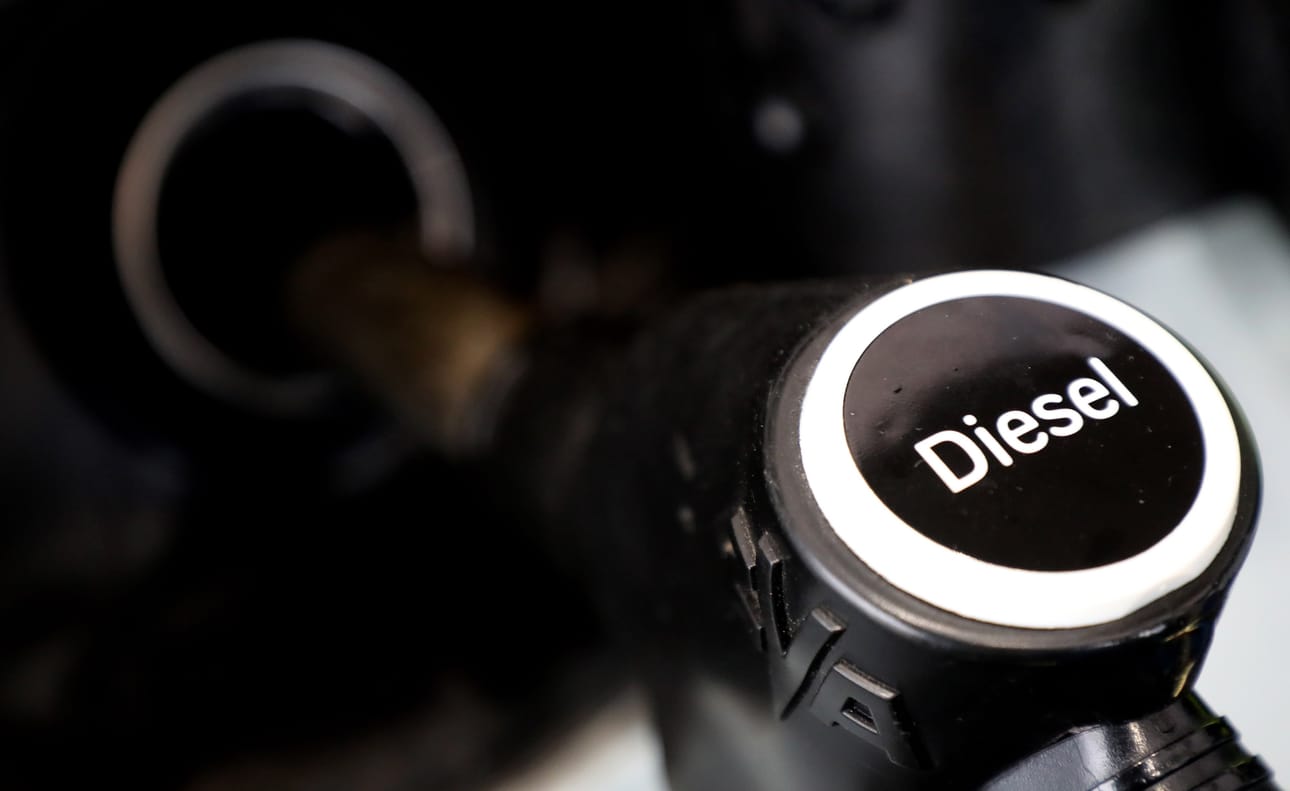 Tiistaiaamuna dieselveron poistoa ajaneella kansalaisaloitteella oli jo yli 76 500 kannattajaa.