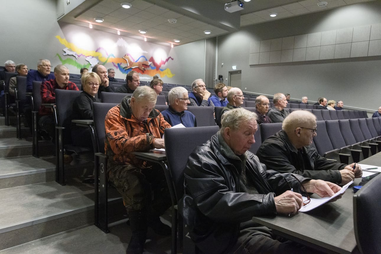 Osakaskunnan kokouksissa käy nykyään vain noin 45 osakasedustajaa, vaikka osakkaita on yhteensä noin 6 600 henkilöä.